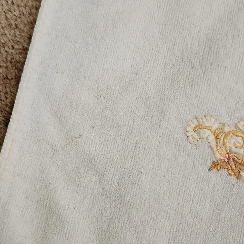 Vintage tea towel white with floral embroidered design